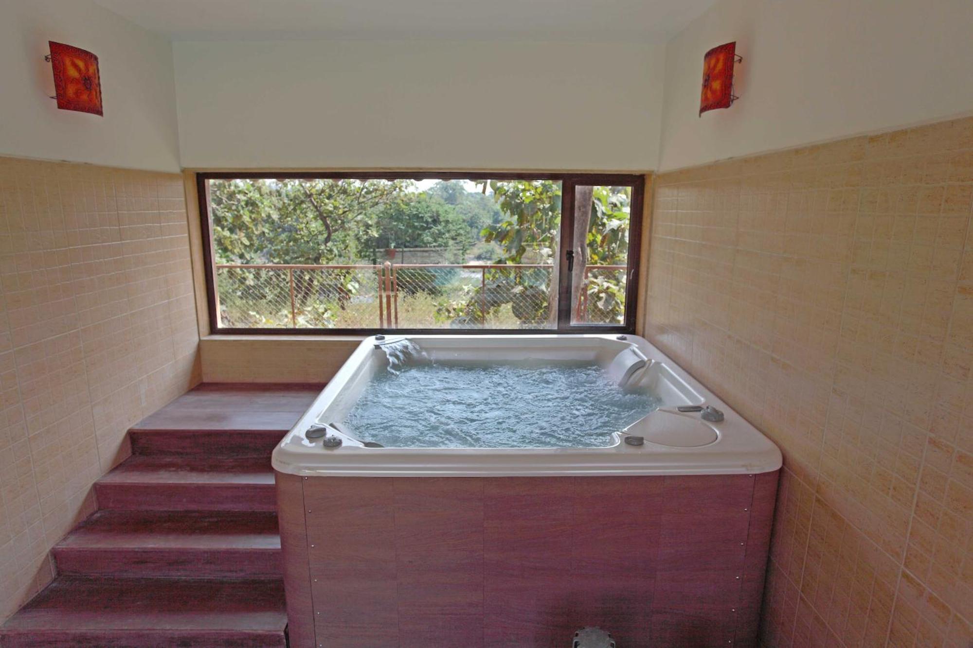 The Fern Gir Forest Resort, Sasan Gir - A Fern Crown Collection Resort Eksteriør billede